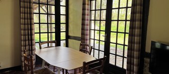 Cottage with shared swimming pool, hot tub, fishing, tennis, UK TV and Wi-Fi