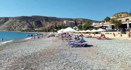 Villa with fantastic views, Free Car and Internet