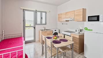 1 chambre, fer et planche Ă repasser, accĂšs Internet, draps fournis