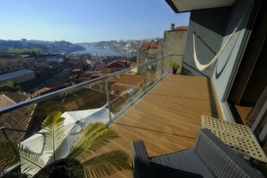 Property grounds - Luxury apartment with 175 square meters, bright and central, close wine cellars  (Vila Nova de Gaia)