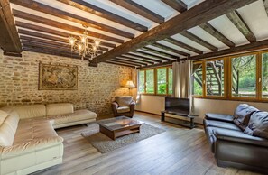 TV, foosball, table tennis, books - Les Bambous – House for a minimum of 8-9 people (Guerquesalles)