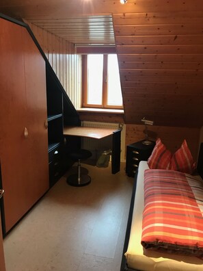 2 bedrooms, desk, iron/ironing board, travel cot