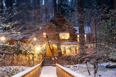Burnt Mill Canyon Cottage, "Just for 2", Gorgeous - Romantic - Immaculate - A/C