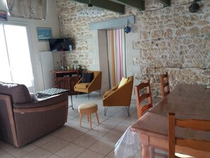 Téléviseur, livres