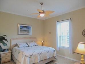 2 bedrooms, iron/ironing board, free WiFi, bed sheets - Ground Floor 2BR 2BA, Pet Friendly & Steps from the Beach! (South Padre Island)