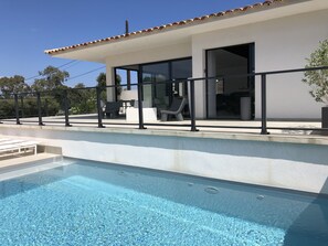 Outdoor pool - MODERN HOUSE PORTO VECCHIO AIR-CONDITIONED PRIVATE POOL SUPERB SEA/MOUNTAIN VIEW (Zonza)