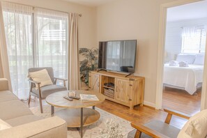 2 bedrooms, iron/ironing board, travel cot, WiFi