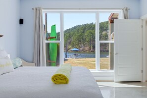 3 habitaciones, escritorio, tabla de planchar con plancha y wifi gratis 