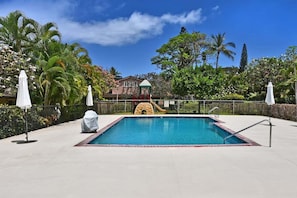 Piscine extérieure