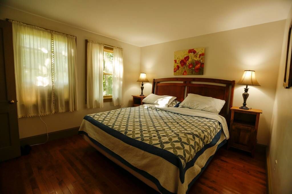 5 chambres, fer et planche à repasser, Wi-Fi gratuit, draps fournis