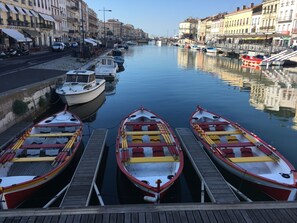 Marina - Deluxe three bedrooms flat in Sete front of "royal canal"  (Sète)