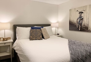 1 chambre, bureau, fer et planche à repasser, Wi-Fi