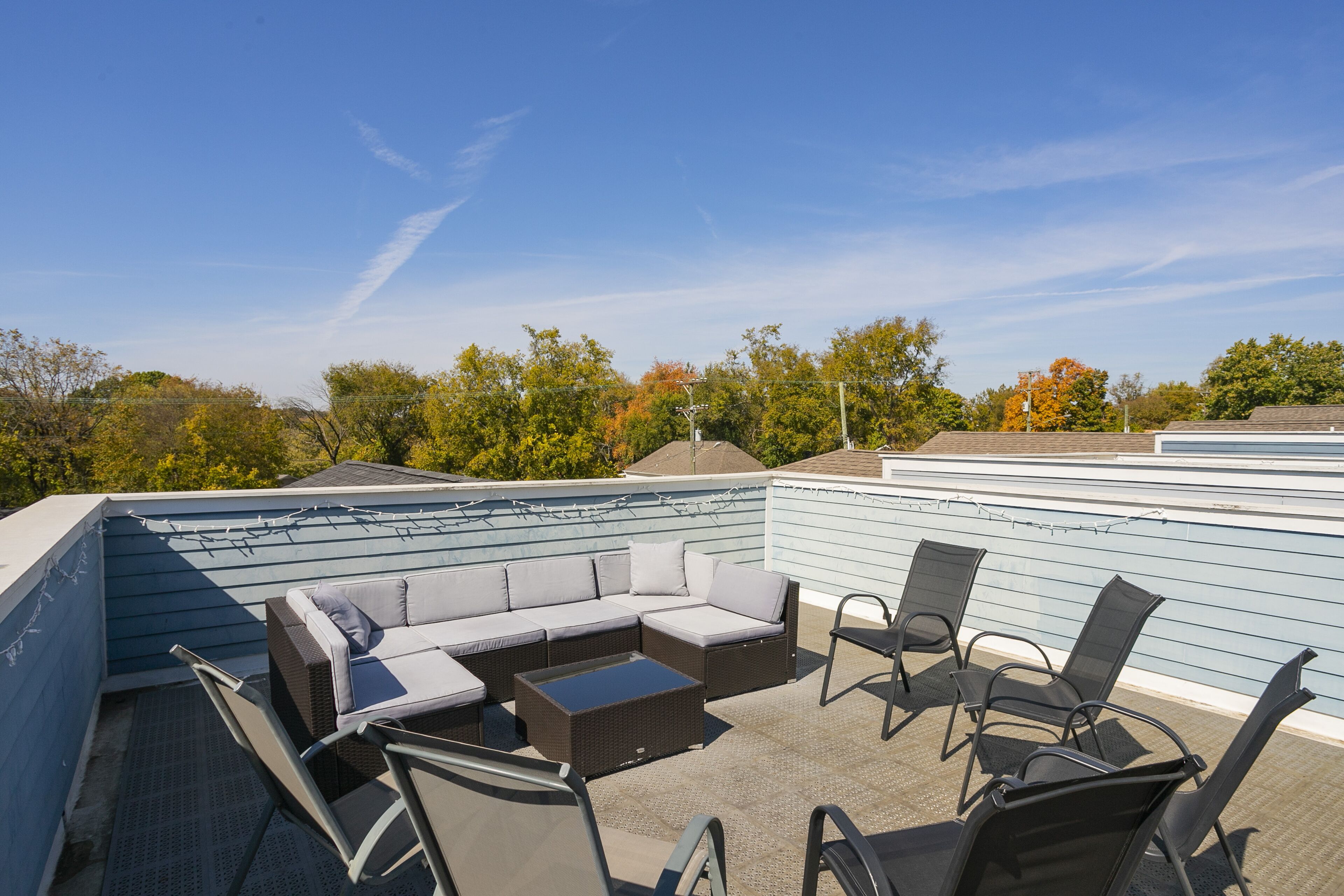 Rooftop Deck, 4 Bedrooms +2 Bonus Rooms. 3mi To Downtown, 4th NIGHT FREE