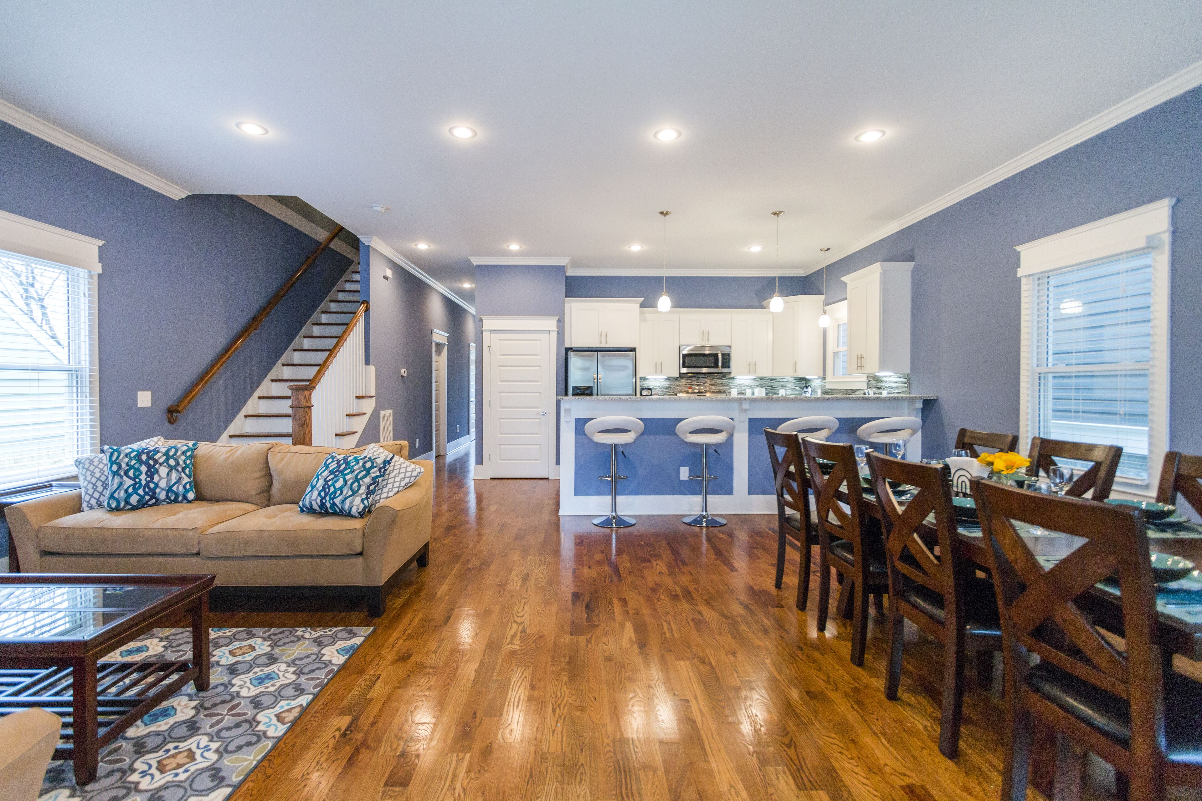 4 Bedrooms +2 Bonus Rooms. 3mi To Downtown, 4th NIGHT FREE