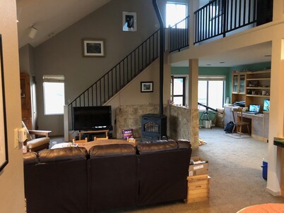 Nice Gunnison Getaway