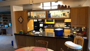 茶具/咖啡用具、冰箱、微波炉、烤箱