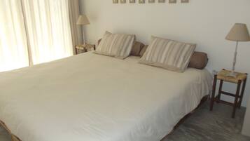 3 chambres, fer et planche Ă repasser, Wi-Fi gratuit, draps fournis