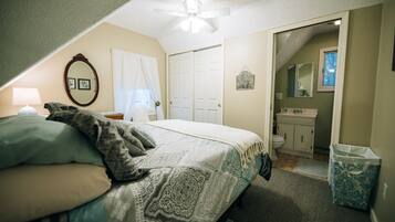2 bedrooms, iron/ironing board, travel crib, free WiFi