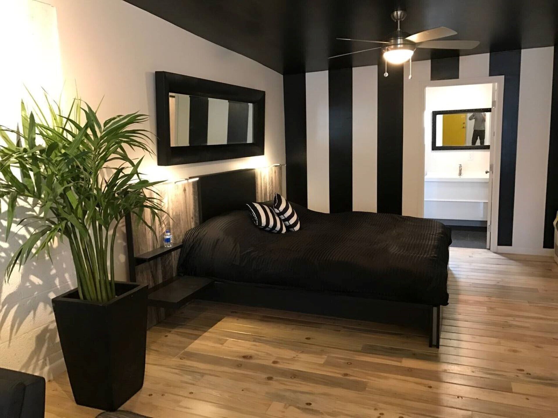 1 bedroom, internet, bed sheets