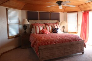 9 chambres, fer et planche à repasser, Wi-Fi, literie fournie