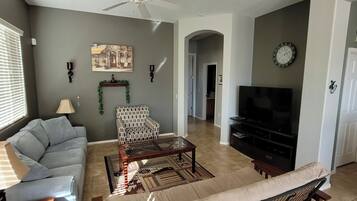 Smart TV, DVD player