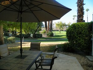 Outdoor dining - A perfect condo for true relaxation! (Palm Desert)