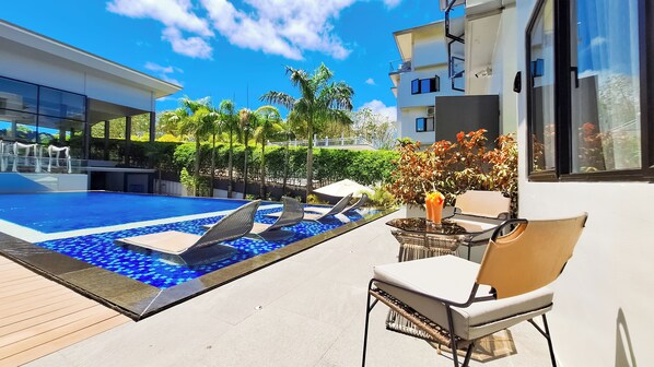 Outdoor pool, open 7 AM to 10 PM, pool umbrellas, pool loungers - Pinnacle Boracay (Boracay Island)