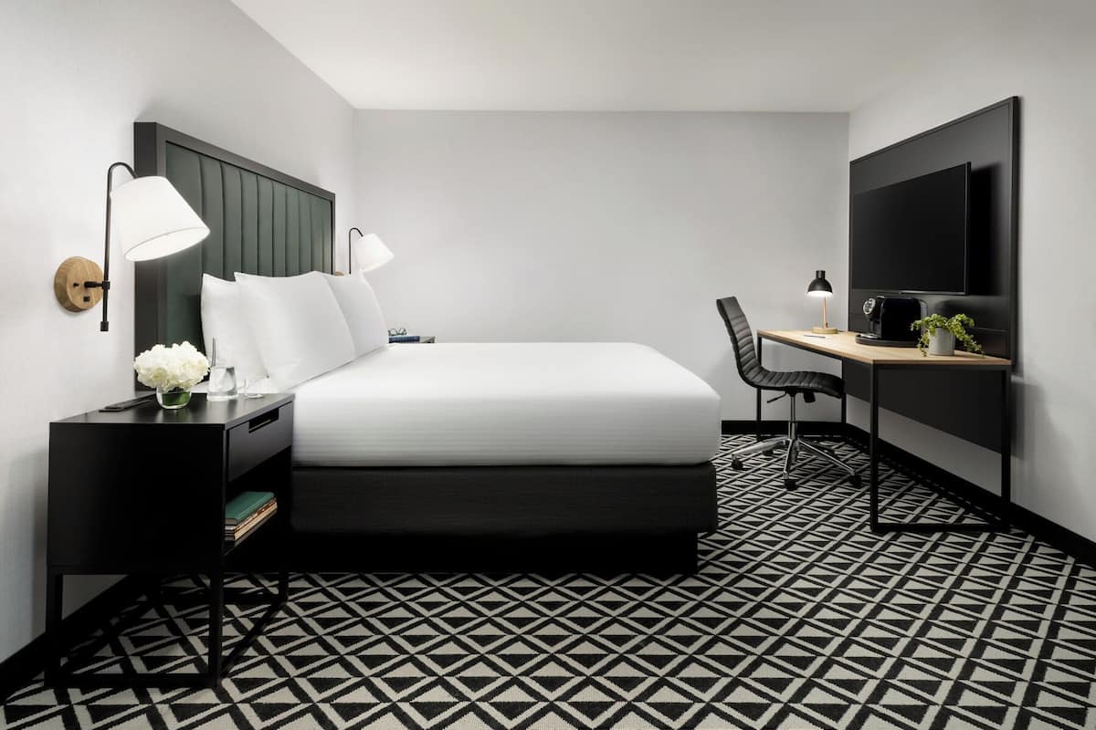 Individually furnished, free WiFi, bed sheets