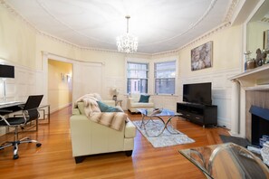 Interior - Pelicanstay in Boston Back Bay (Boston)