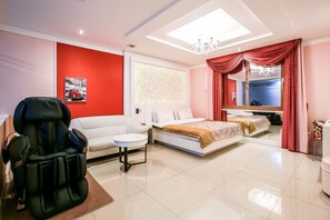 ダブルまたはツインルーム | デスク、遮光カーテン、防音設備、WiFi (無料)