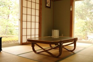 Private Vacation Home | Down duvets, free WiFi - Heart Land Hills Great hall house (Shika)