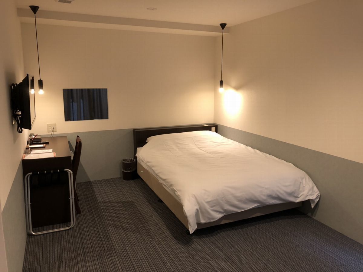 blackout curtains, free wifi