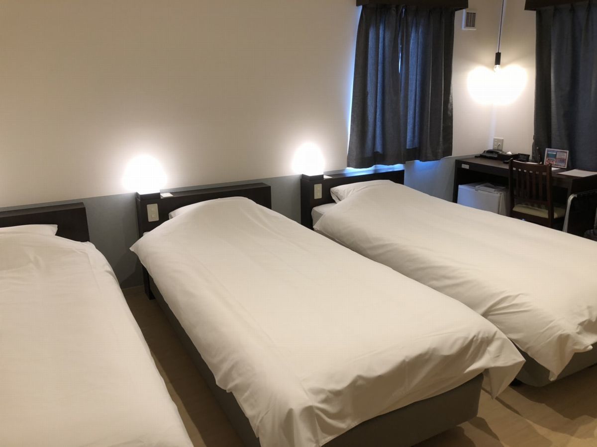 triple room, non smoking | blackout curtains, free wifi