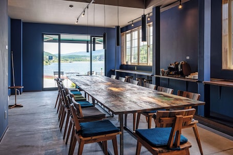 Cafe