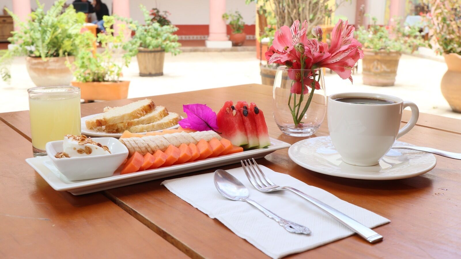 daily english breakfast (mxn 120.00 per person)