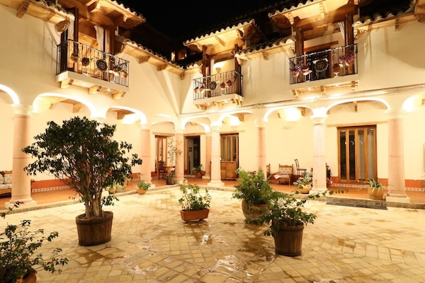 Façana frontal de l'allotjament