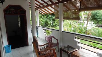 Standard Double Room, 1 Queen Bed, Garden View | Garden view