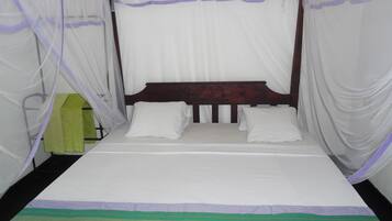 Standard Double Room, 1 Queen Bed, Garden View