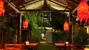 Restaurant - Poppies Mirissa (Mirissa)