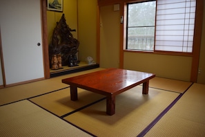 Casa (Private Vacation) | Edredón, caja de seguridad en la habitación y wifi gratis