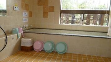 Private Vacation Home | Bathroom