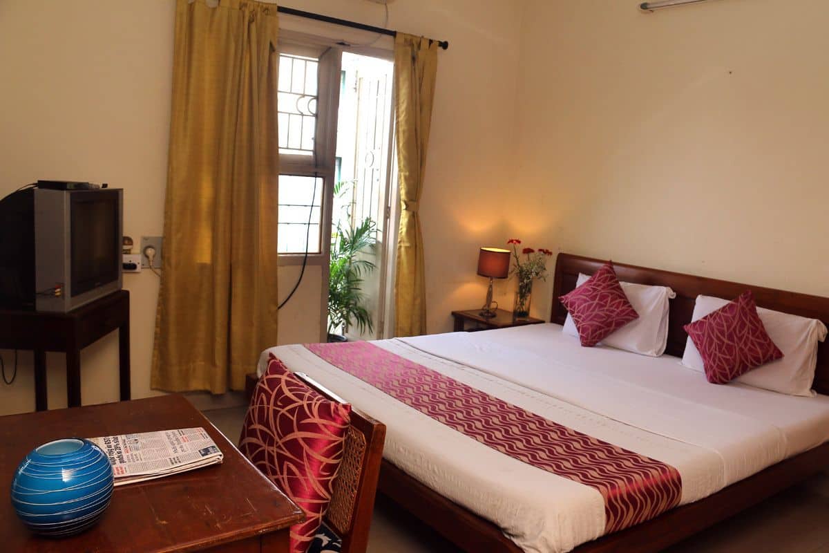 In-room safe, desk, iron/ironing board (on request), free WiFi