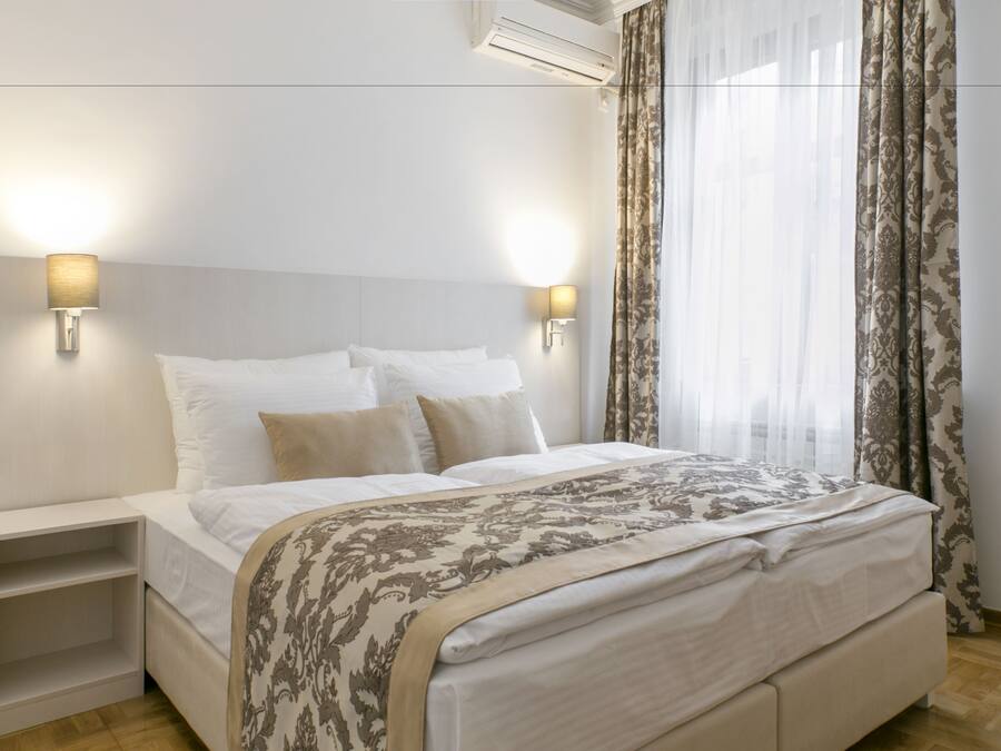 Literie de qualité supérieure, matelas Select Comfort, bureau