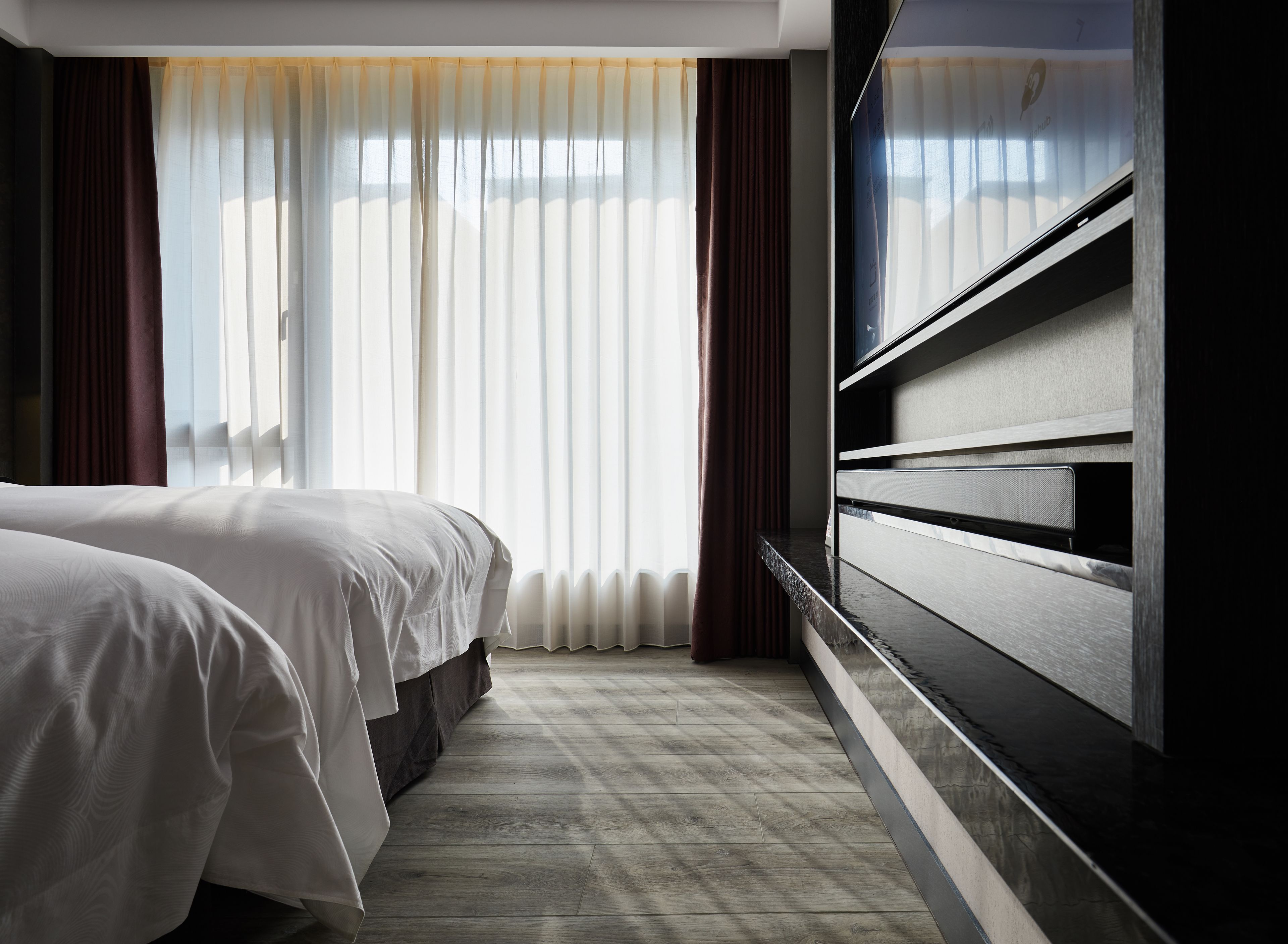 luxury twin room | 1 bedroom, premium bedding, down duvets, minibar