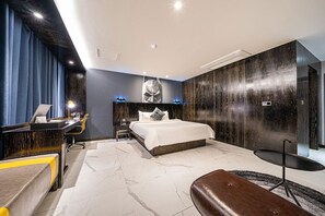 Quarto casal luxo, 1 cama de casal, para não fumantes | Edredons de pluma, cofres nos quartos, individualmente decorados