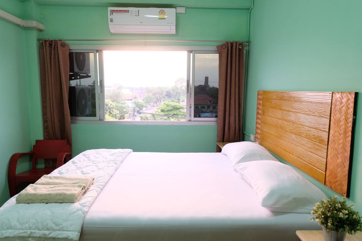 Standard Room with Shared Bathroom | Kostenloses WLAN