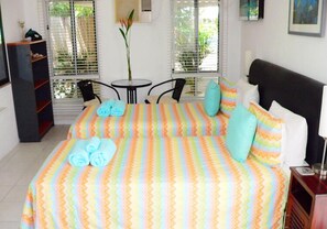 Free WiFi, bed sheets