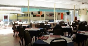 Lunch and dinner served - Stadium Holiday Inn Mombasa (Mombasa)