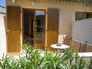Terrace/patio - Chambres d'hôtes Villa Alizé (Grimaud)