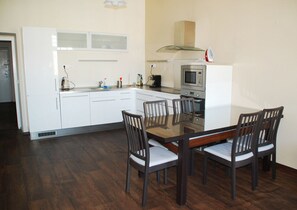 Premium Apart Daire, 2 Yatak Odası, Şehir Manzaralı | Özel mutfak